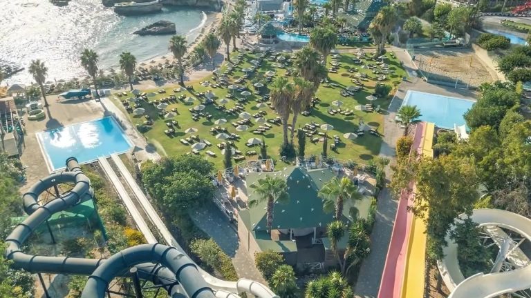 Star Beach Resort: 7 baseinai , privatus paplūdimys ir geras viskas įskaičiuota šeimai Kretoje ☀️